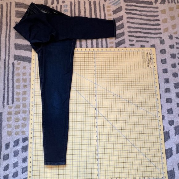 J Brand cropped skinny jeans sz 26 in systematic colorway / wash - Picture 6 of 11